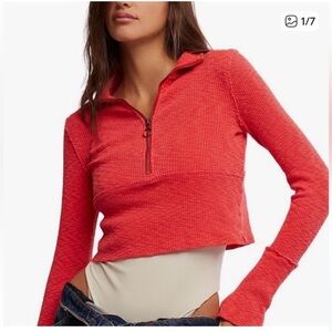 We the free • coral 3/4 zip crop top